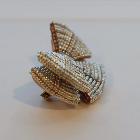 tamas sony  brooch silver