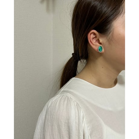 Reflect green pierce / earrings