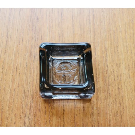 Reijmyre　Light grey glass square bowl