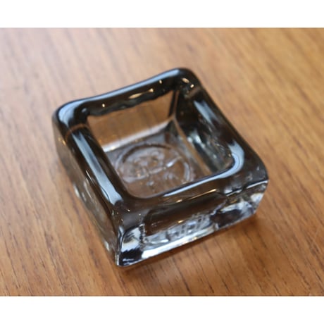 Reijmyre　Light grey glass square bowl