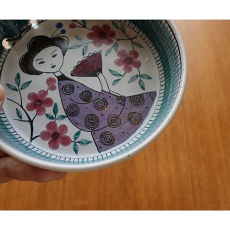 Kupittaan Savi wall plate by Laila Zink