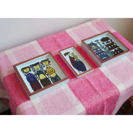 Helmi Vuorelma linen tablecloth