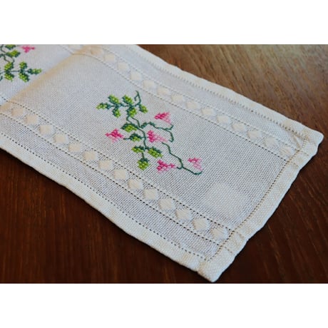 Sweden linnea embroidery table runner