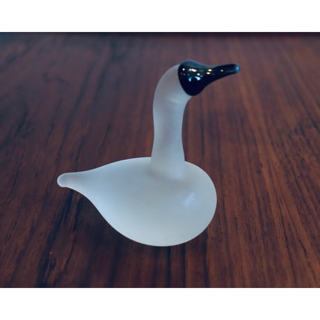Nuutajarvi lintu ' Snow Goose ' by Oiva Toikka