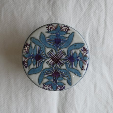 Royal Copenhagen　/　Aluminia Tenera lidded pot