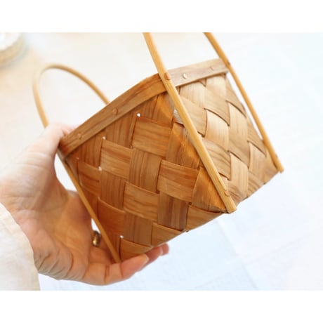 vintage Spankorg basket with handles/ VÅMHUS