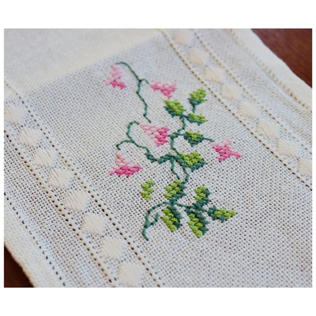 Sweden linnea embroidery table runner