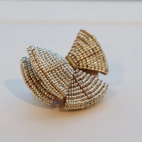 tamas sony  brooch silver