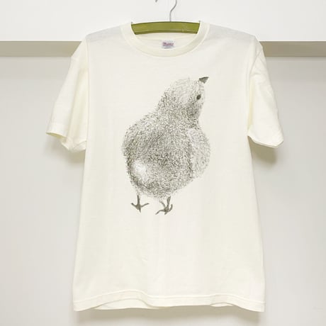 〈Creator's item  / T-shirt〉よりそうひよこ〈アイボリー〉