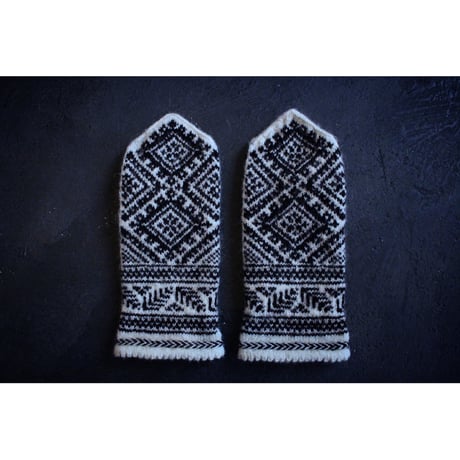 雪の結晶ミトン black×kinari / a.mo knit