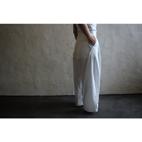 TUCK WIDE PANTS / WONDER FULL LIFE