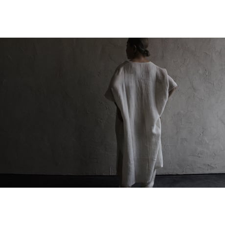linen poncho / evam eva