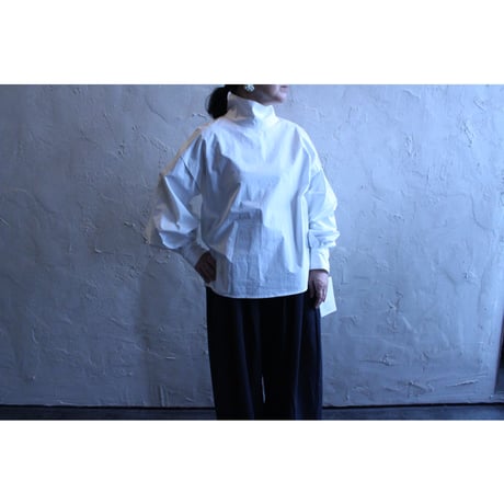HIGH COLLOR BLOUSE / WONDER FULL LIFE