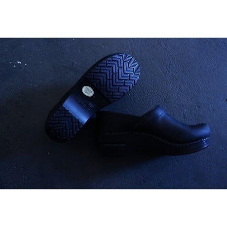 professional oiled black / dansko