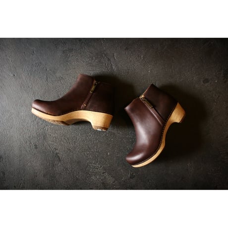 LIZANNE / dansko