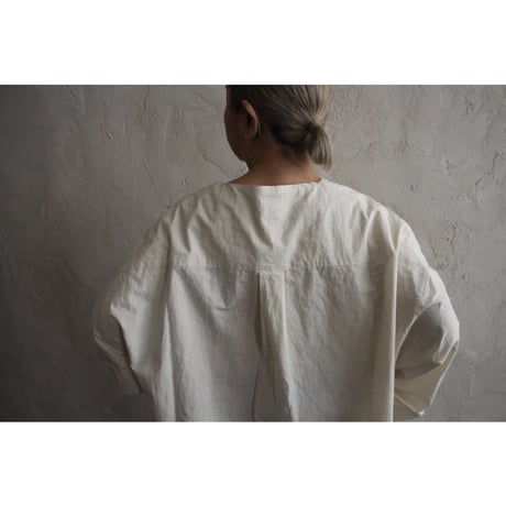 Key Neck Side Slit Long Length Pullover Shirt / 〼〼:masumasu