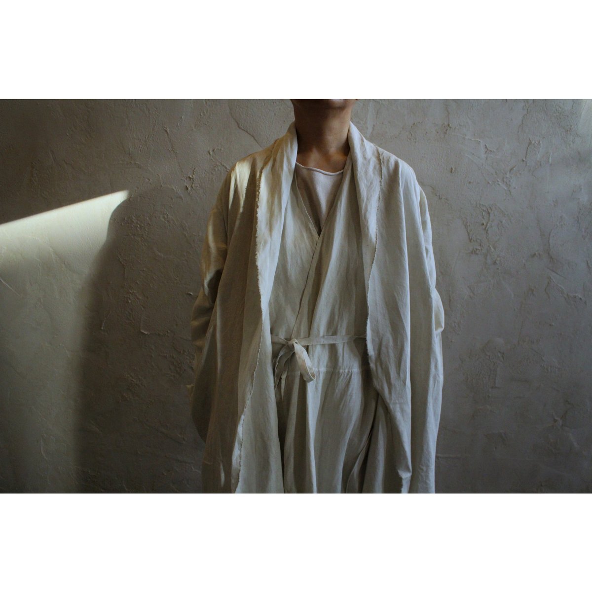 大麻ロング羽織 高密度 ベンガラ白(ベンガラ染) / MITTAN | SoL