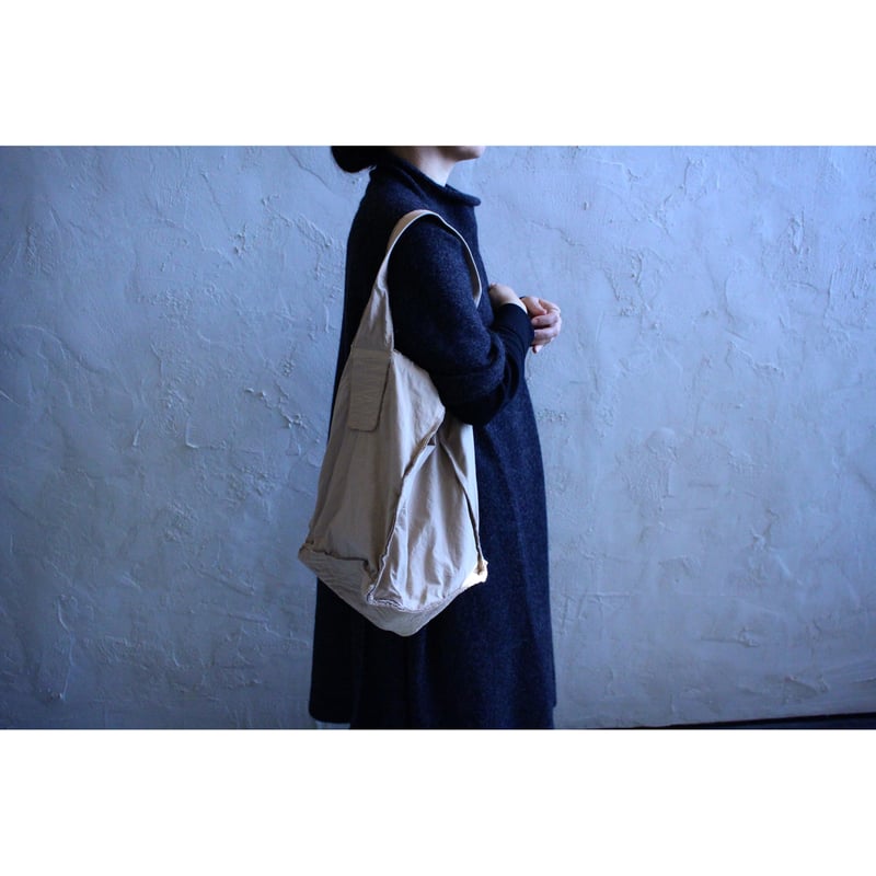 レイヤードバッグ中(草木染)胡桃 / MITTAN | SoL