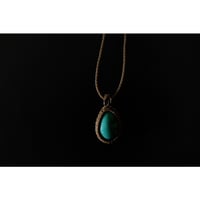 TARISMAN -macrame turquoise pendant / WONDER FULL LIFE