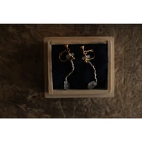 水晶の耳飾り護り earring / せつ