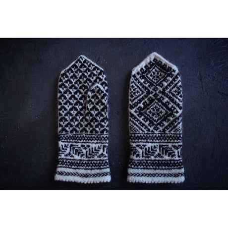 雪の結晶ミトン black×kinari / a.mo knit