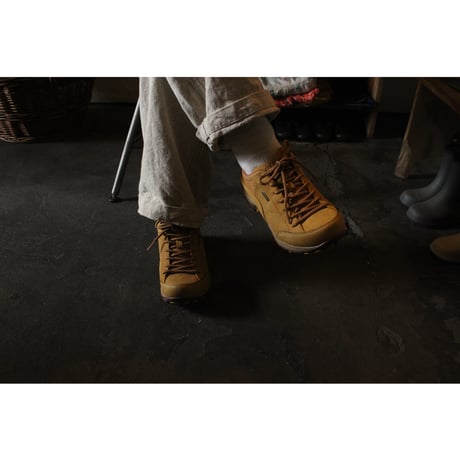 Paisley Suede/ dansko