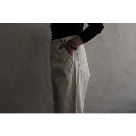 BELL PANTS / ORDINARY FITS