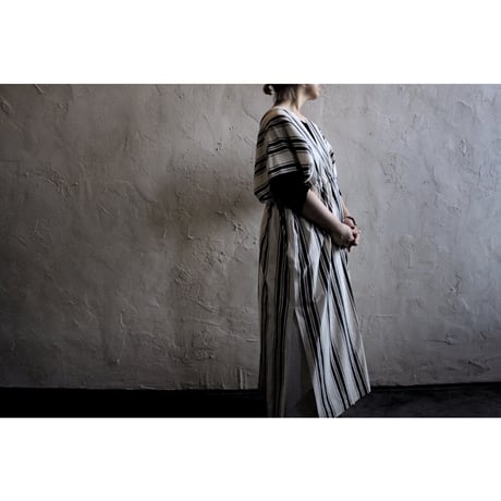 NEO KAFTAN DRESS native stripe / WONDER FULL LIFE