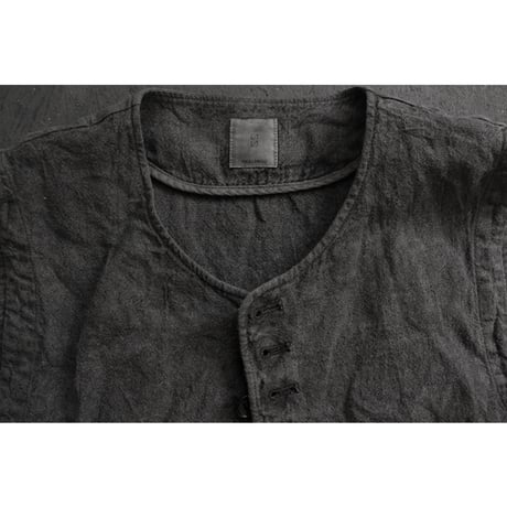 Button Design Crew Neck Vest / 〼〼:masumasu