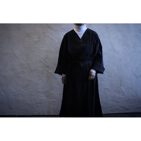 【Re Stock】綾織絹麻ワンピース 黒 / MITTAN