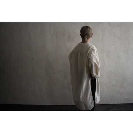 Key Neck Side Slit Long Length Pullover Shirt / 〼〼:masumasu