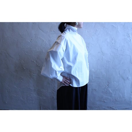 HIGH COLLOR BLOUSE / WONDER FULL LIFE