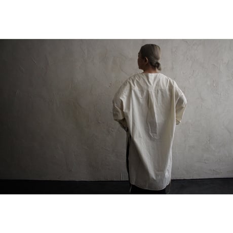 Key Neck Side Slit Long Length Pullover Shirt / 〼〼:masumasu