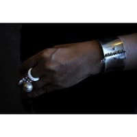 BANGLE03-TALISMAN kalensilver / WONDER FULL LIFE × accessories mau