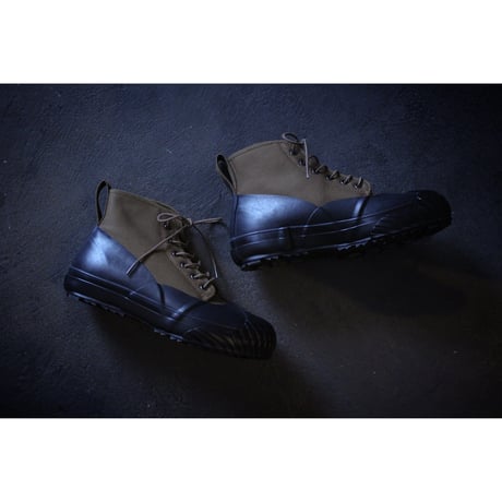 ICY WEATHER / moonstar