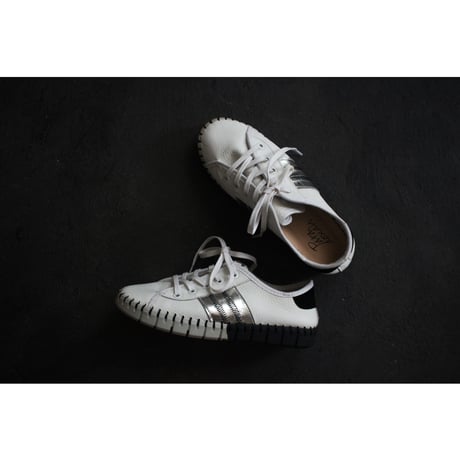 Leather sneaker / euro select