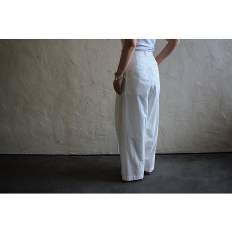 TUCK WIDE PANTS / WONDER FULL LIFE