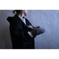 小花ふるミトン black×kinari / a.mo knit