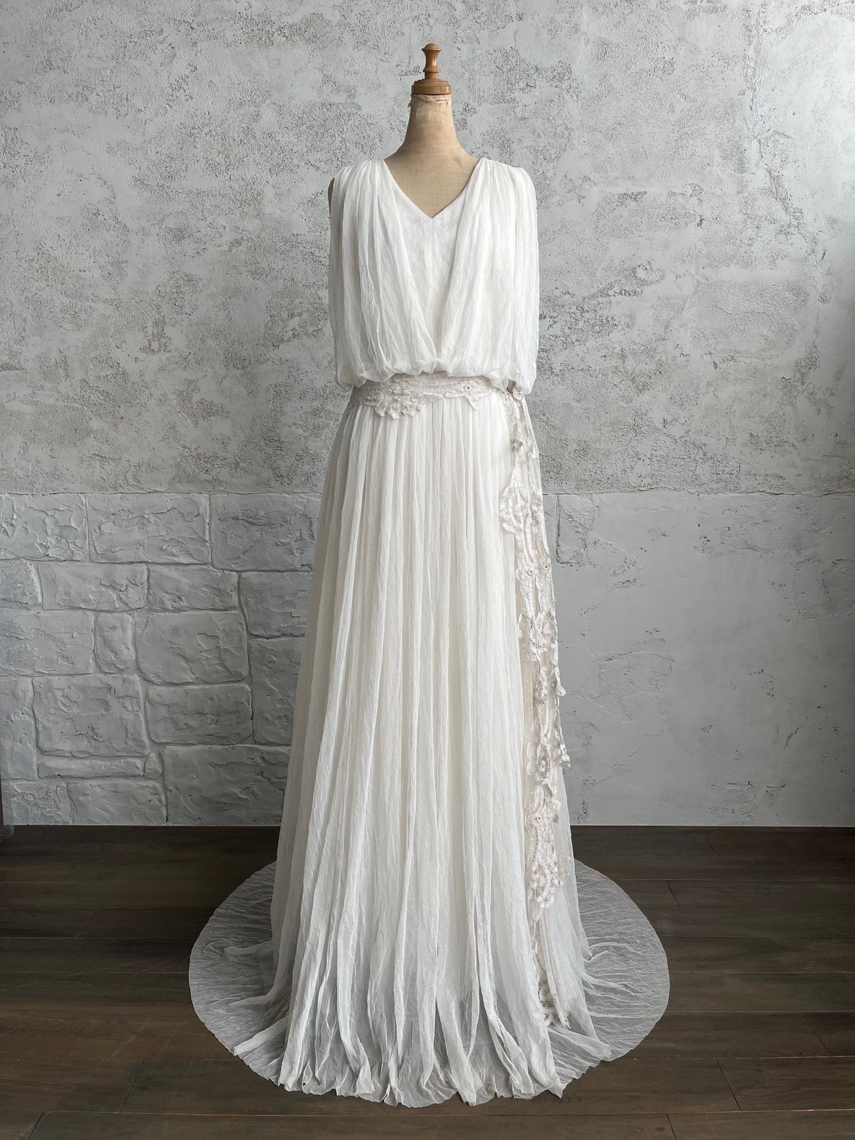 大幅お値下げ【美品•クリーニング済】WEDDING DRESS レンタル・セミオーダー用ラインナップページ】 we-038 | CAVANE WEDDING