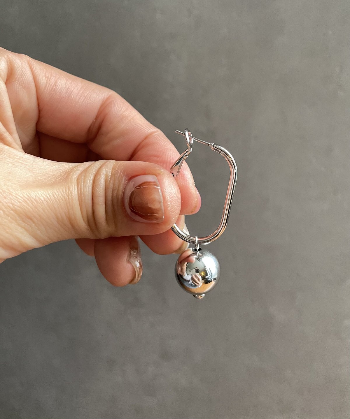 MH-24 アシメじゃらじゃらフープピアス(クリア | HANA STORE