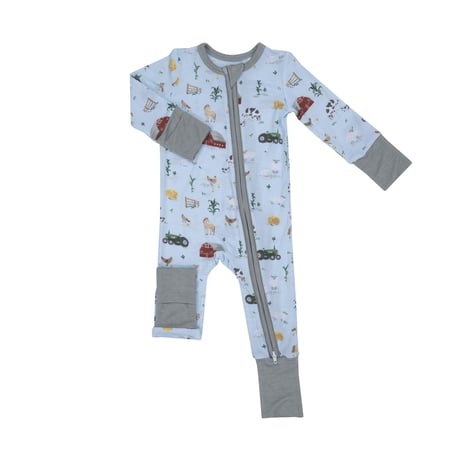 《Bamboo 2-Way Zipper Romper Big Red Barn Blue バンブー素材 ダブルジップ ロンパース 牧場の赤い納屋柄 ブルー》 単品 箱なし 126-F3-BAB