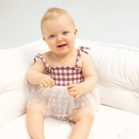 《Tutu Bubble Gingham Plum モスリンコットン素材 チュチュ ロンパース ギンガムプラム》単品箱なし 484-F24-PLU (赤色 70～95cmサイズ)