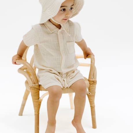 《Crayon Construction BD Polo Shortie モスリンコットン素材 ポロ前開き半袖ロンパース 工事車柄》65～95cmサイズ 青色 802-S26-CCN