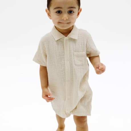 《Crayon Construction BD Polo Shortie モスリンコットン素材 ポロ前開き半袖ロンパース 工事車柄》65～95cmサイズ 青色 802-S26-CCN