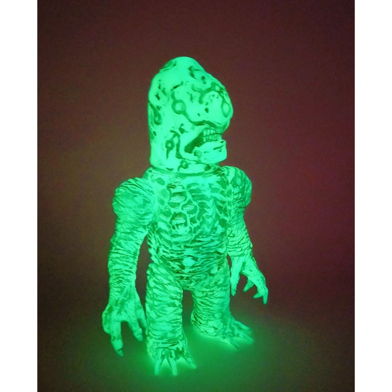 マシュマロ-X ミュータント 夜光ソフビ 韮沢靖デザイン | MARMIT