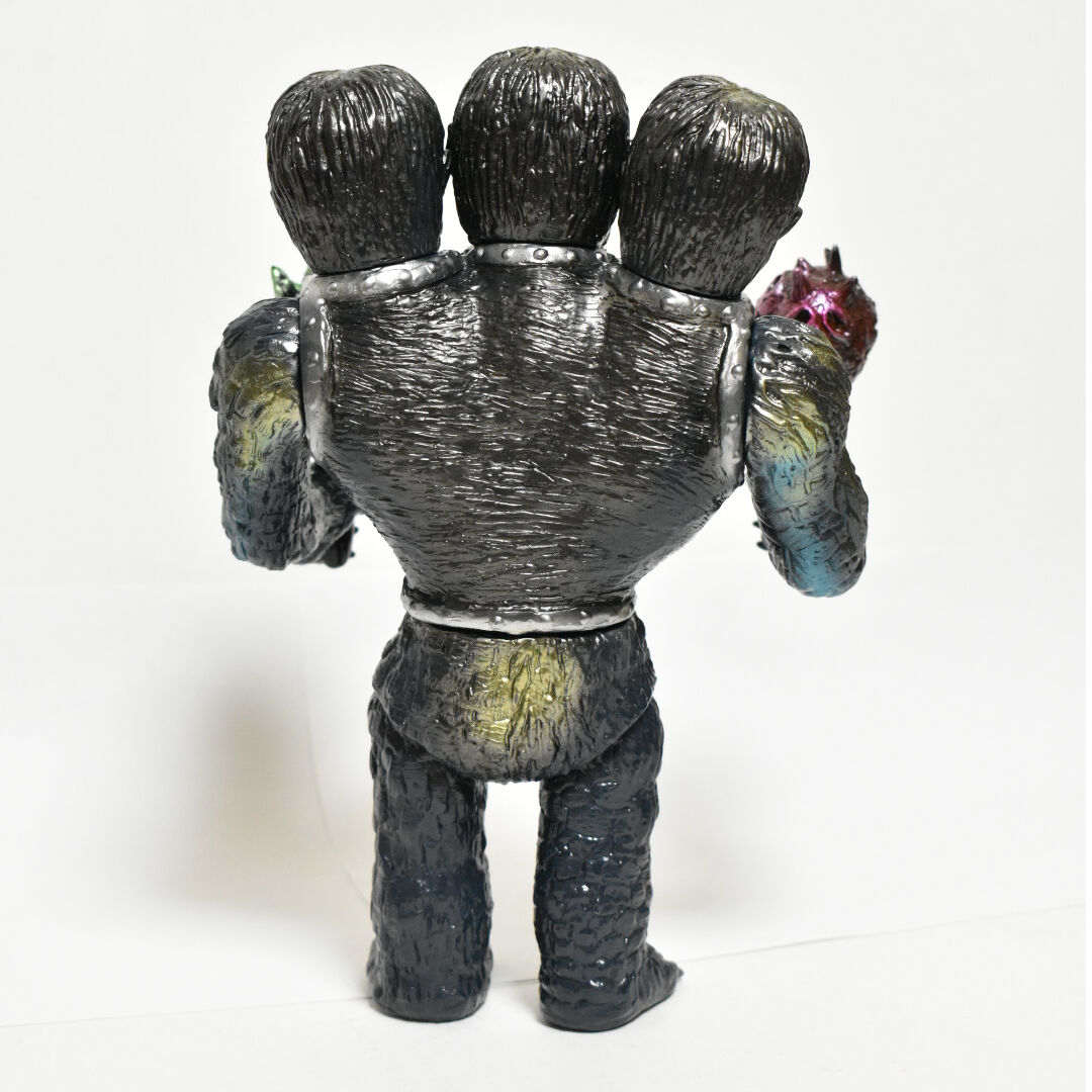 スカルヘッドバット SKULL HEADBUTT Class Of 1992 楽天市場】RAMPAGE TOYS (ランページトイズ) x SKULL HEAD BUTT