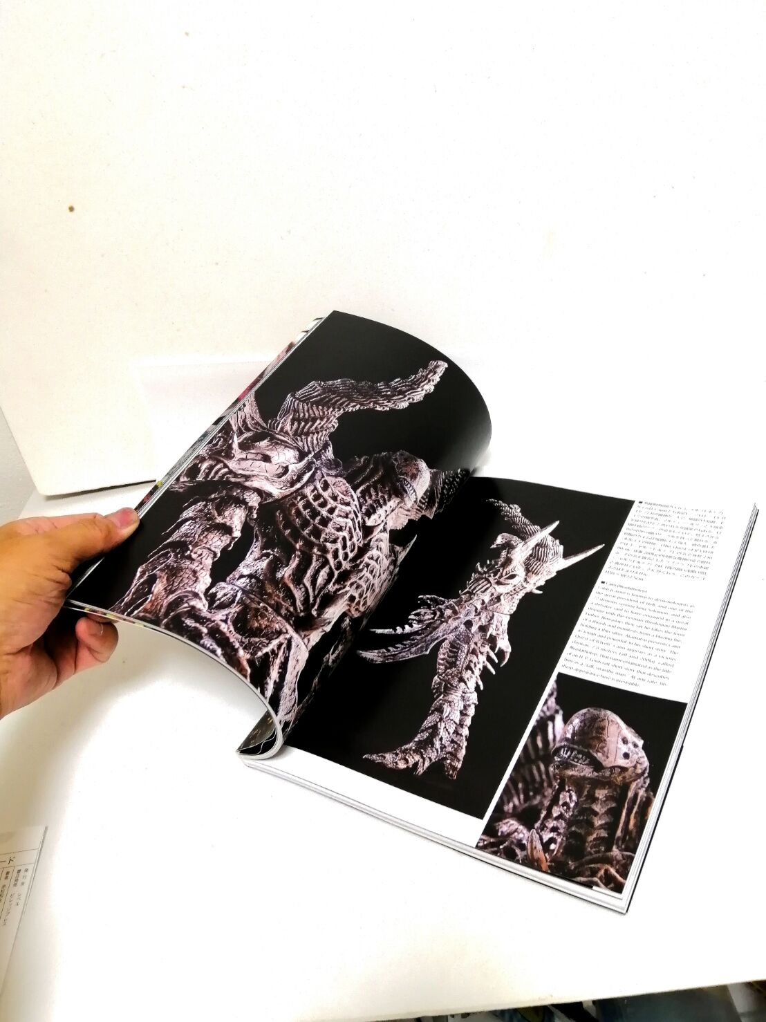 作品集 KARZ MONSTER WORKS サイン入り（with signature) |