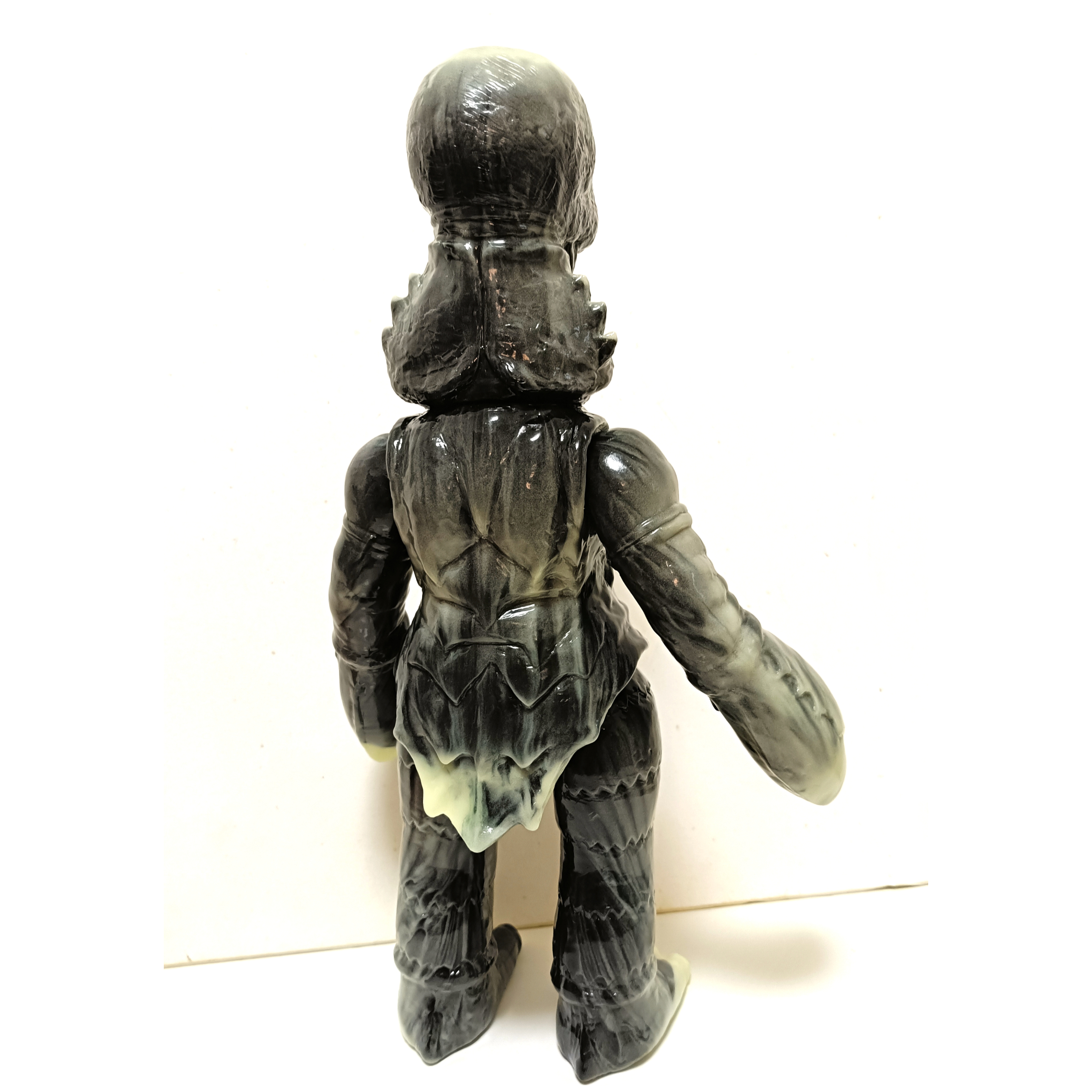 マーミット ジャイアント ドクロ怪獣2号 ソフビ 蓄光 黒マーブル ジャイアント ドクロ怪獣2号 | MARMIT