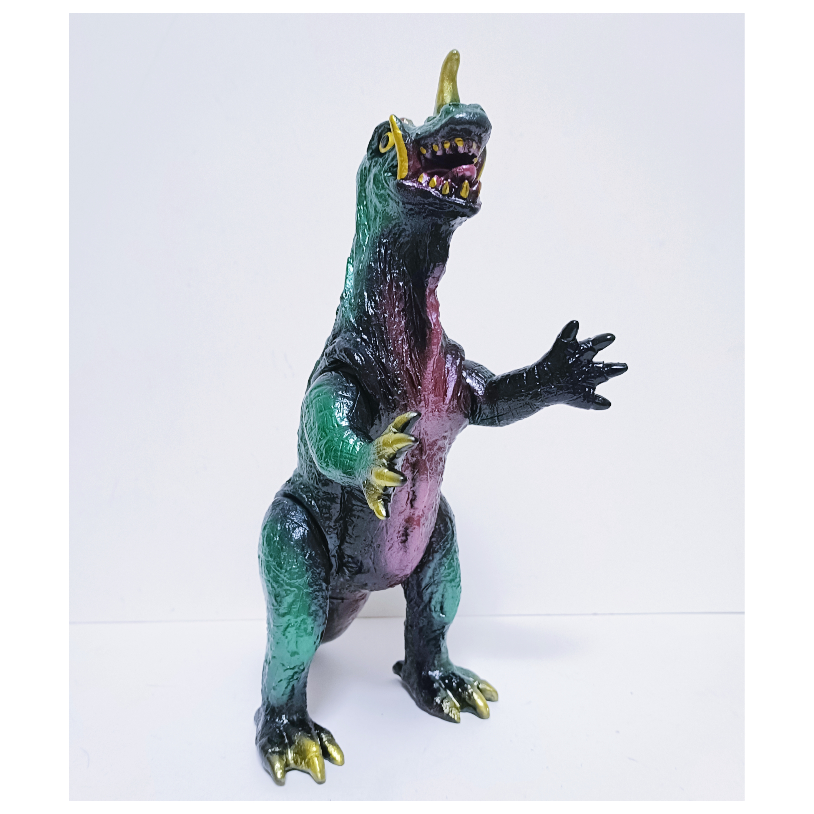 宇宙怪獣ケラトザウルス ソフビ ターゲットアース | MARMIT