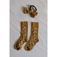 Farandole flowers socks Camel with hair knot